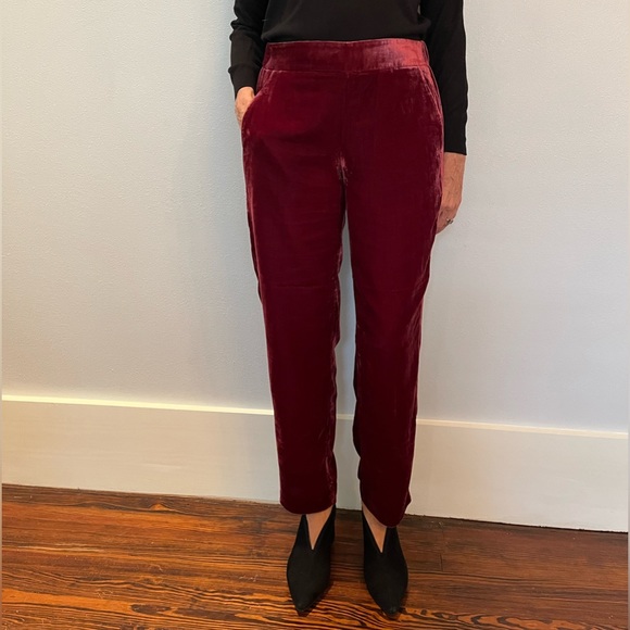 NEW with TAGS Jcrew red velvet cropped pants
